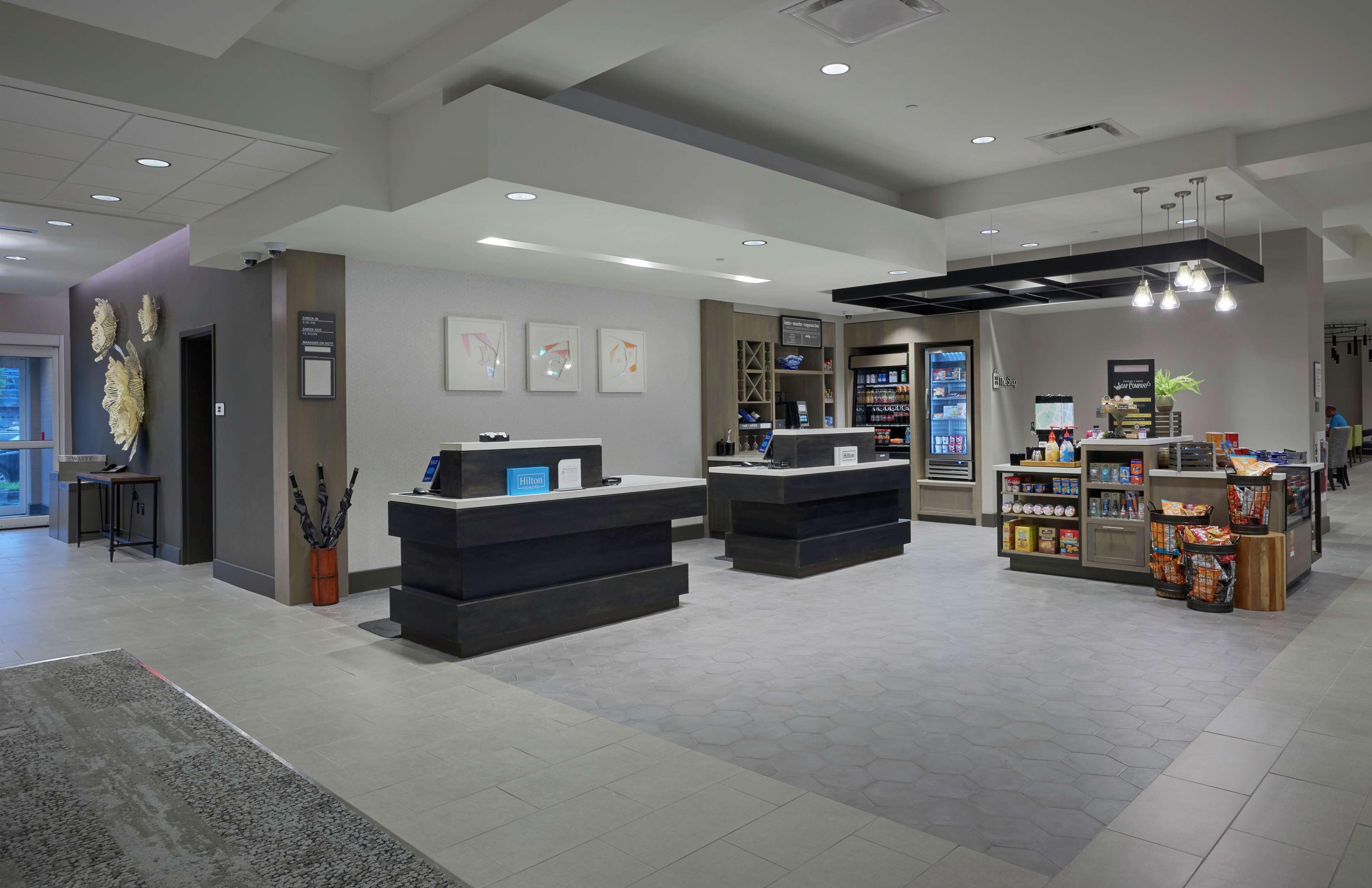 Hilton Garden Inn Corning Downtown Exteriér fotografie