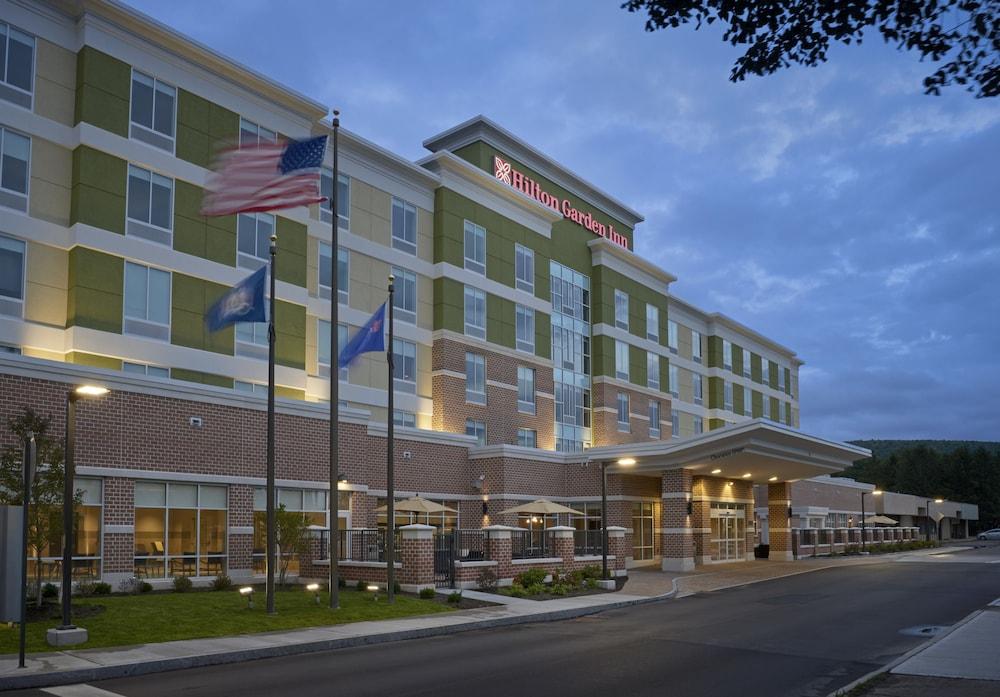 Hilton Garden Inn Corning Downtown Exteriér fotografie